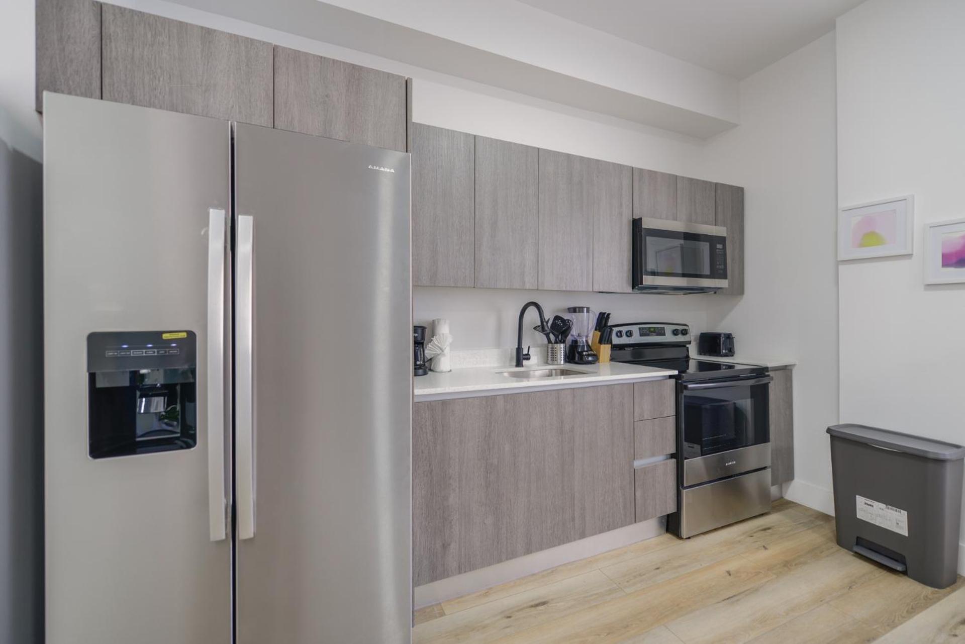 Charming Near To Stadium Loandepot Park Apartamento